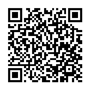 他就这样顺利的来到了一枚拳头大小的雷球跟前……二维码生成