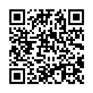 他已经把挂在木架上的衣服拿下来递给我二维码生成