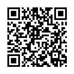 他并没有拿起相机拍摄珍妮弗等车的样子二维码生成