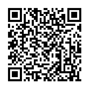 他当然希望能够找到本土原滋原味的学生来演出二维码生成