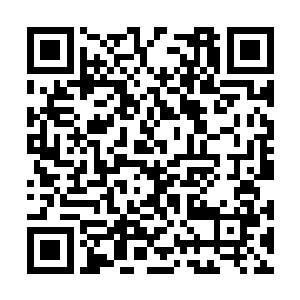 他必须确保帝君和叶莫是同一时间抵挡武道大世界二维码生成