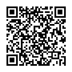 他忽然想起了前些天才在这里发生的黑社会斗殴事件二维码生成