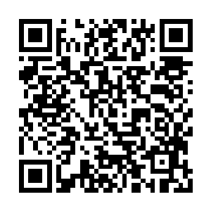 他怕影响自己在老婆心目中高大上的男子汉形象二维码生成