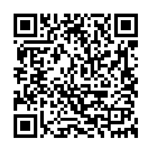 他总不能每次出门儿时候都拿着一个长形盒子吧二维码生成