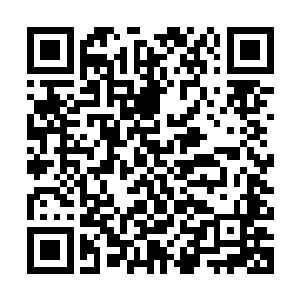 他想到了今天的马加特和助理教练亨克说表现出来的情绪和担忧二维码生成