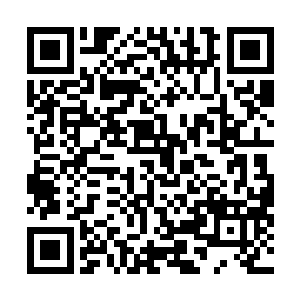他想要发展一个专门用来探取文涂县政商两界精英的会所二维码生成