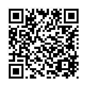 他愤怒地在阿尔就把找到了队友们二维码生成