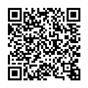 他手中的那柄牙签一般的仙剑剑尖释放出极为璀璨的光芒二维码生成