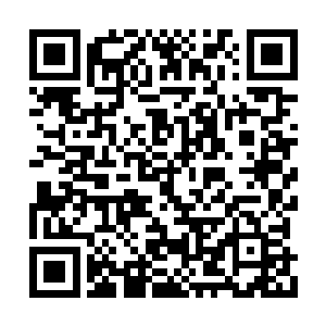 他手中那把天晶玄铁剑根本挡不住杜古剑的攻击二维码生成