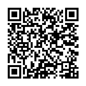 他承担了作为一个男朋友可以给女朋友的足够的男女生活二维码生成