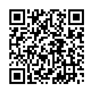 他把她的手缓缓地拉到了他心脏的位置二维码生成