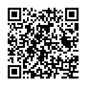 他把学校发生的事情原原本本地说给自己做记者的父亲黄文强二维码生成