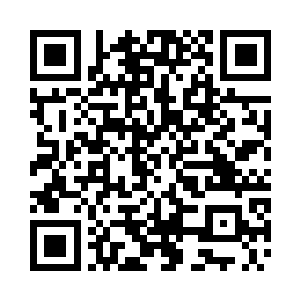 他抓住了座位前锈迹斑斑的油箱猛拽二维码生成