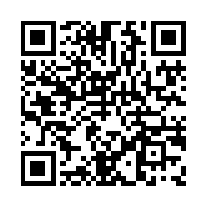 他拿着七八张烈火符塞进了独孤墨的左手二维码生成