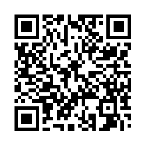 他拿着这五毛钱跑到了一处卖馒头的地方二维码生成