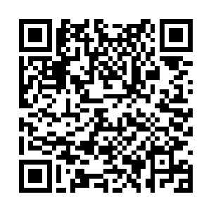 他无意之间碰到了青铜战马上的一颗青色的眼珠子二维码生成