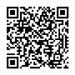 他无数次强忍冲动――其实就在他晋升传奇的那一瞬间二维码生成