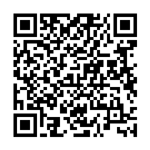 他是绝对不会让他们的宝贝穿这个四不像的东西的二维码生成