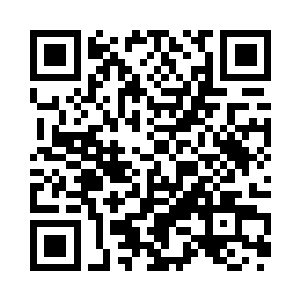 他清楚地看到他眼中那两簇愤张的火焰跃动着二维码生成
