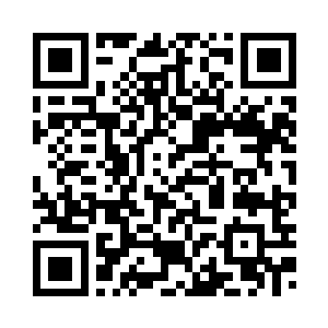 他现在也是追击夏天的人里面一个二维码生成