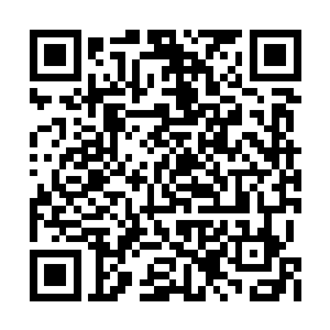 他现在只后悔为什么刚才没有发出求援信号……二维码生成