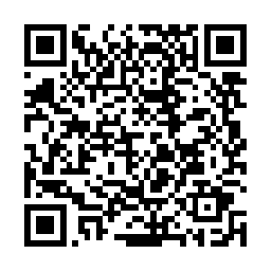 他现在已经明白为什么自己会觉得那些目光有些异样了二维码生成