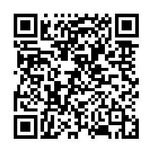 他甚至无法忍受除了自己之外的任何人碰触到默哪怕一点点二维码生成