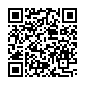 他用双脚牢牢地固定住自己的身躯二维码生成