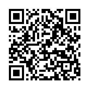 他的一双手也在恐怖毒素之下开始腐烂起来二维码生成