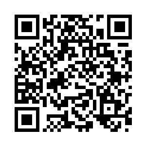 他的侍卫和贴身杀手立刻跪伏在地请求恕罪二维码生成