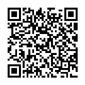 他的关注点便是落在李显贵刚刚所说的那个大人物身上二维码生成