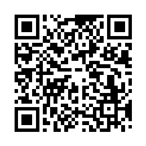 他的嘴巴便被一个柔软甜腻的肉唇给堵住了二维码生成