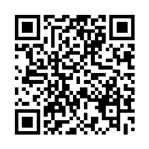 他的嘴角马上就浮现出了一抹坏坏的微笑二维码生成