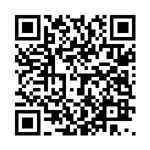 他的四肢因为能被土黄色光线穿过而无法移动二维码生成