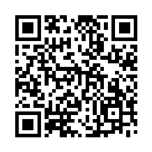 他的头顶也出现了五个小鼎和八个小小鼎二维码生成