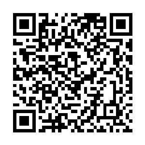 他的心里一定是想的杨璐在丁二狗的办公室里被潜了二维码生成
