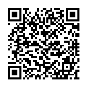 他的态度自然要表现得和普通工作人员有所区别二维码生成