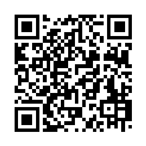 他的手上是一片又一片的鲜红血液二维码生成