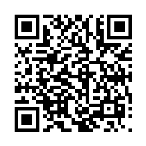他的手也像是神经反射一般的退缩回来了二维码生成