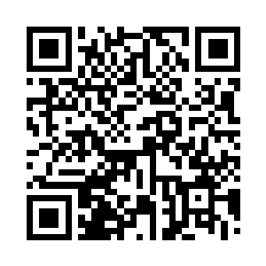 他的手掌很自然地从她的头发上滑下来二维码生成