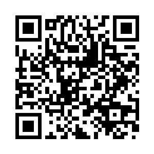 他的指尖真的出现了两个小小的黑色针孔二维码生成