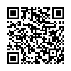 他的注意力就转移到班级的政治老师身上二维码生成