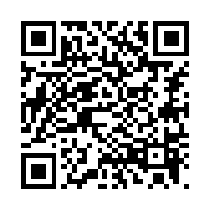 他的父亲对于他就是亦师亦友的存在二维码生成