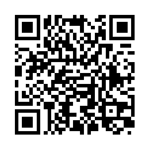 他的眼中青色的光芒好似要弥漫眼睛似的二维码生成