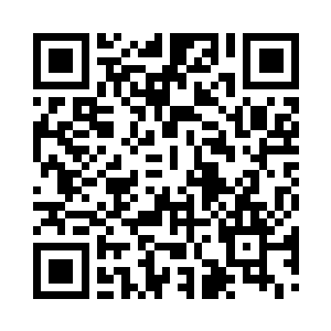 他的眼光在奥劳拉和莎柏琳娜之间转来转去二维码生成