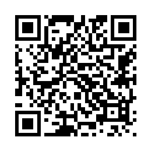 他的眼神轻轻在木萦身上一扫而过二维码生成