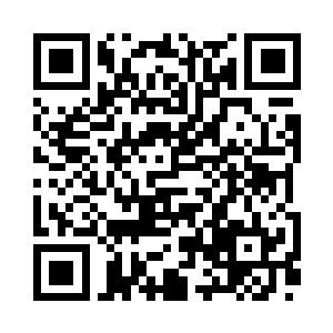 他的脑中已经回想过整套飞云剑术的动作二维码生成