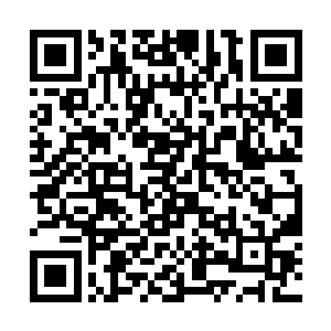 他的脚底几乎都要擦到足球了……多么美妙的控制啊二维码生成