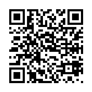 他的视线落在那张潦草简单的纸上后二维码生成