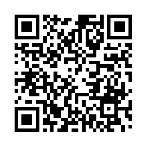 他看了一眼不远处正在冷冷注视着他的金云二维码生成